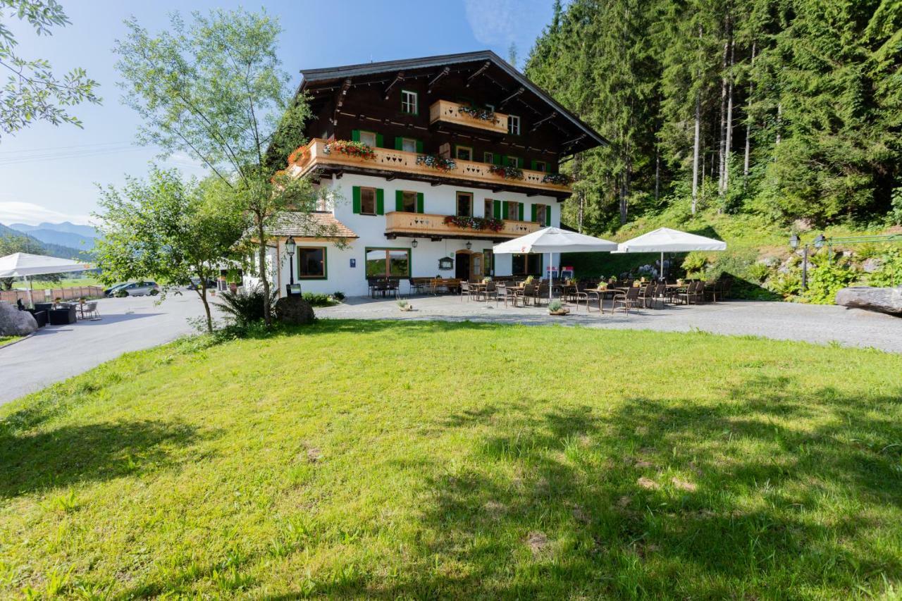 Gasthof St. Adolari Hotel Sankt Ulrich am Pillersee Exterior photo